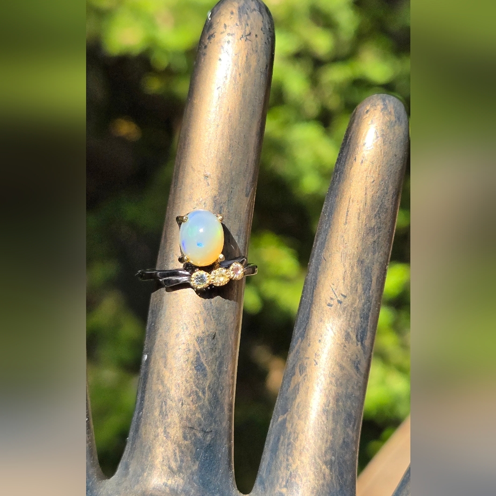 Opal & Topaz Natural Gemstone Stetling Rhodium & Gold Ring Sz7 - Picture 1 of 9